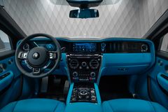 Cullinan Series II 2026 GREY/TIFFANY 4 SEATS