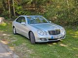 Mercedes-Benz Mercedes E Klasse W211 MOPF 220CDI CLASSIC - scheckheftgepflegte Mercedes CE 220