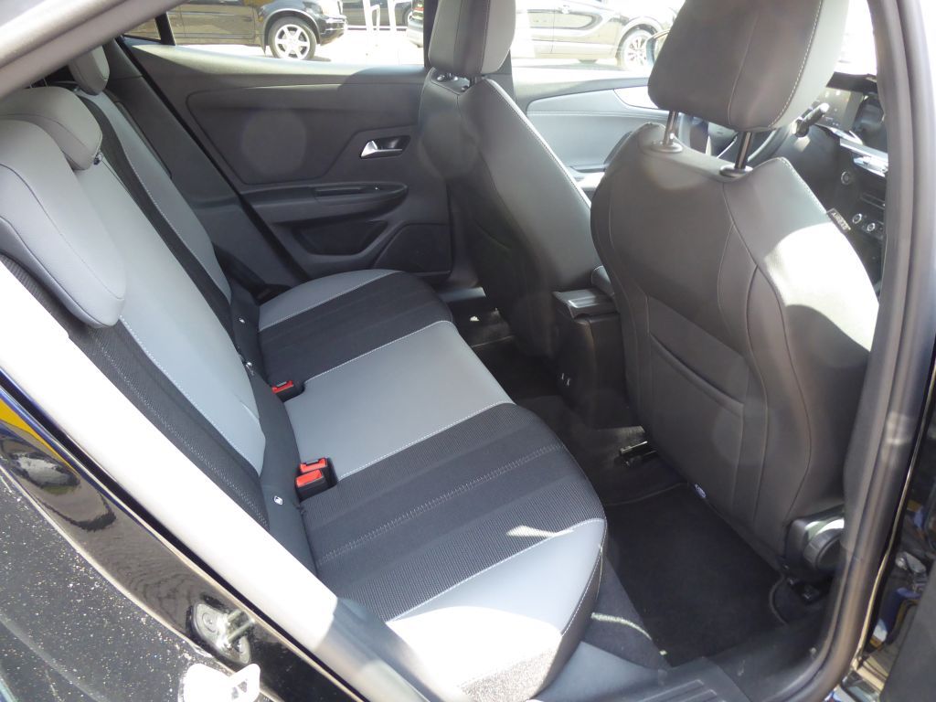 Fahrzeugabbildung Opel Mokka-e Elegance+Kamera+LED+Keyless