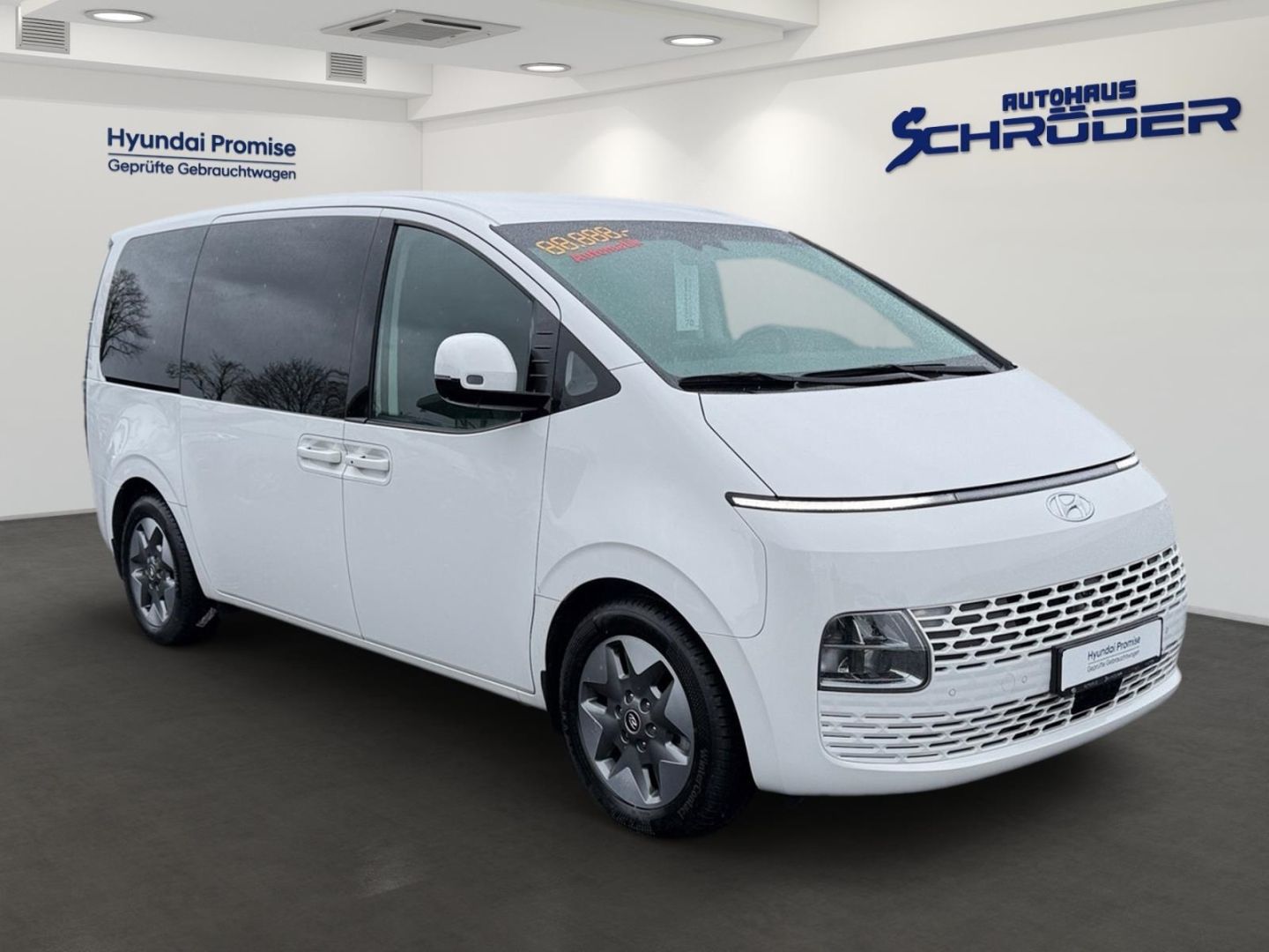 Fahrzeugabbildung Hyundai STARIA Trend 2.2 CRDi 9-SITZER+360°CAM+LED+ACAA