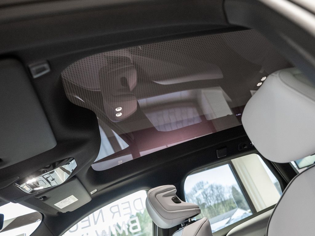 BMW iX3 - Bild 25