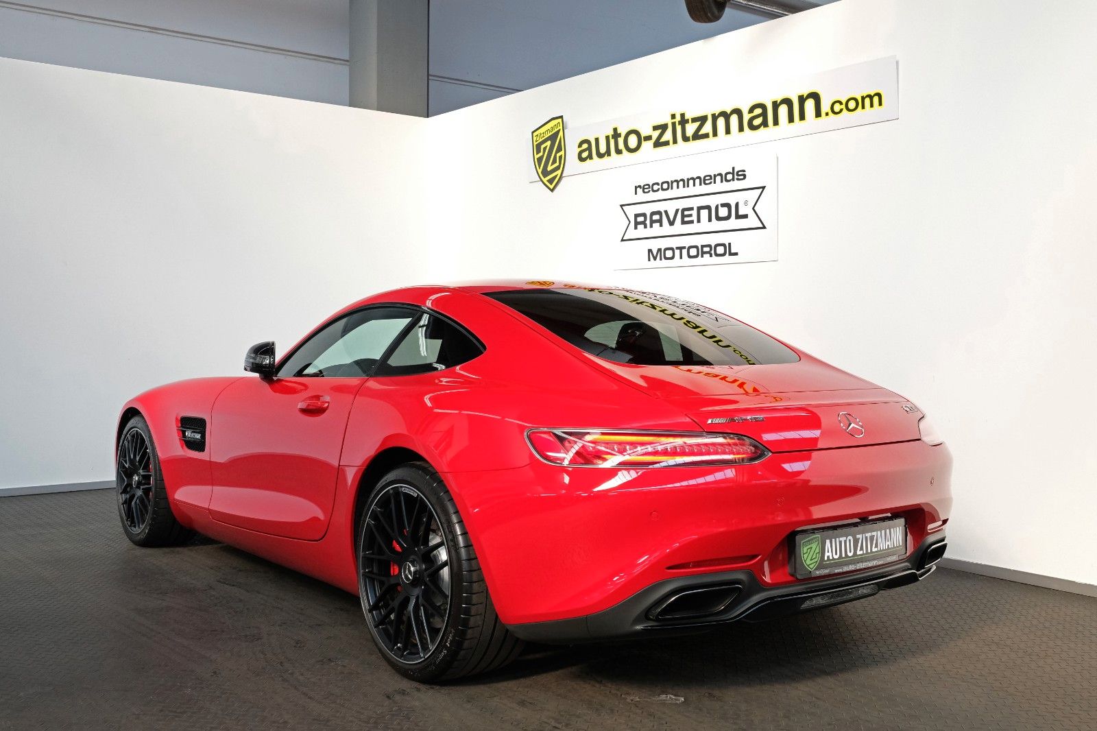 Fahrzeugabbildung Mercedes-Benz AMG GT S/PERFORMANCE/CARBON/BURMESTER/NIGHT/CAM