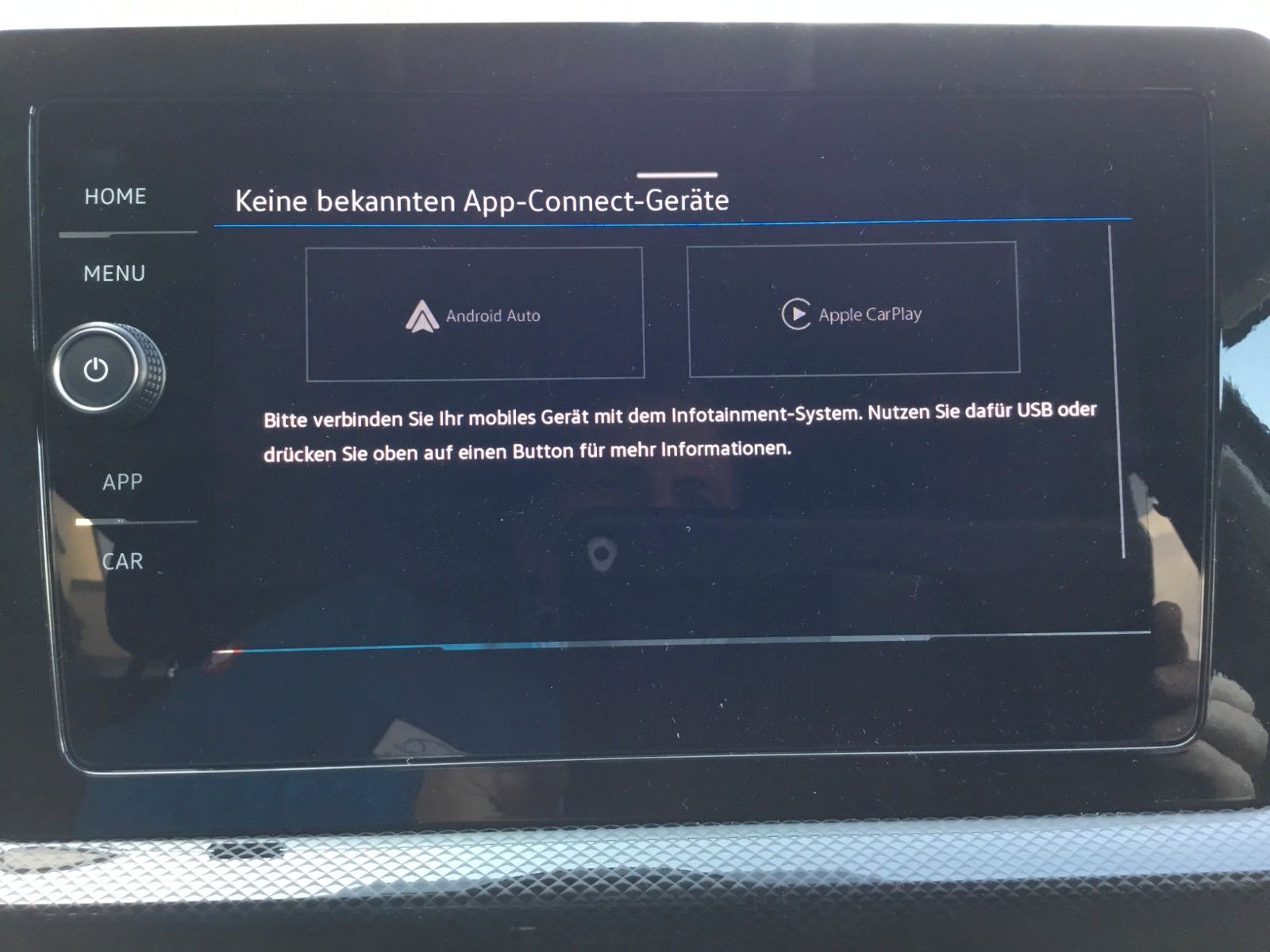 Fahrzeugabbildung Volkswagen T-Cross 1.0 TSI DSG Life+AHK+ACC+17"+Kamera