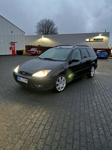 Ford Focus 1.8 TDCI AHK Klima