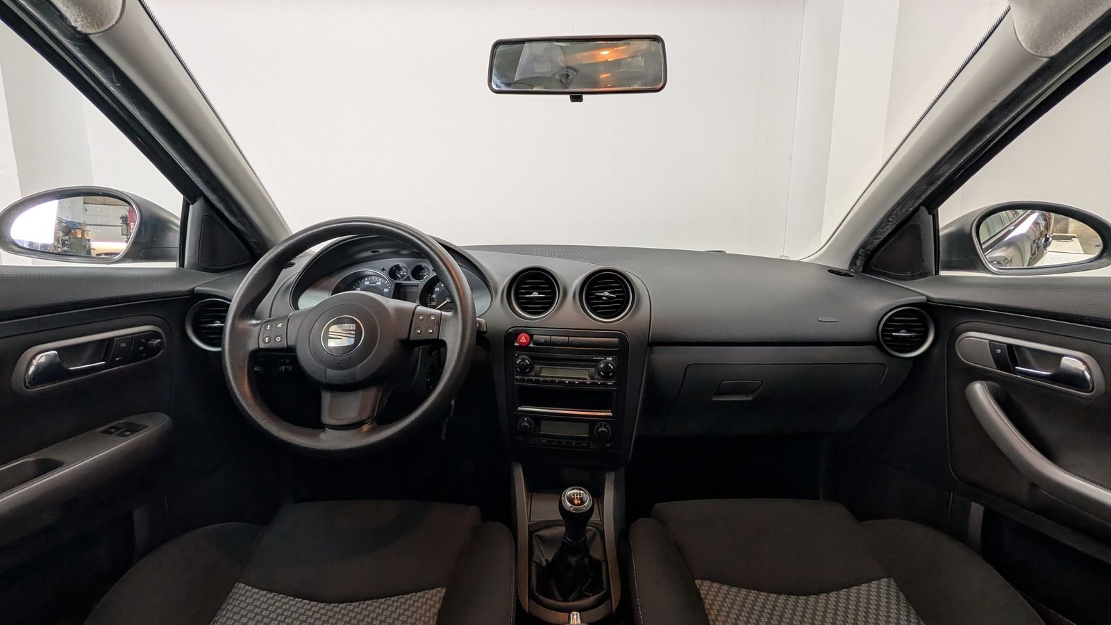 Fahrzeugabbildung SEAT Ibiza 1.4 16V * Klimaaut. * Tempomat * HU 04.27