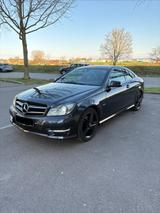 Mercedes-Benz C 180 BlueEFFICIENCY Coupé - AMG Line - Mercedes-Benz C 180 aus 2011: AMG