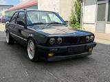 BMW E30 320i - BMW: Coupe, E30