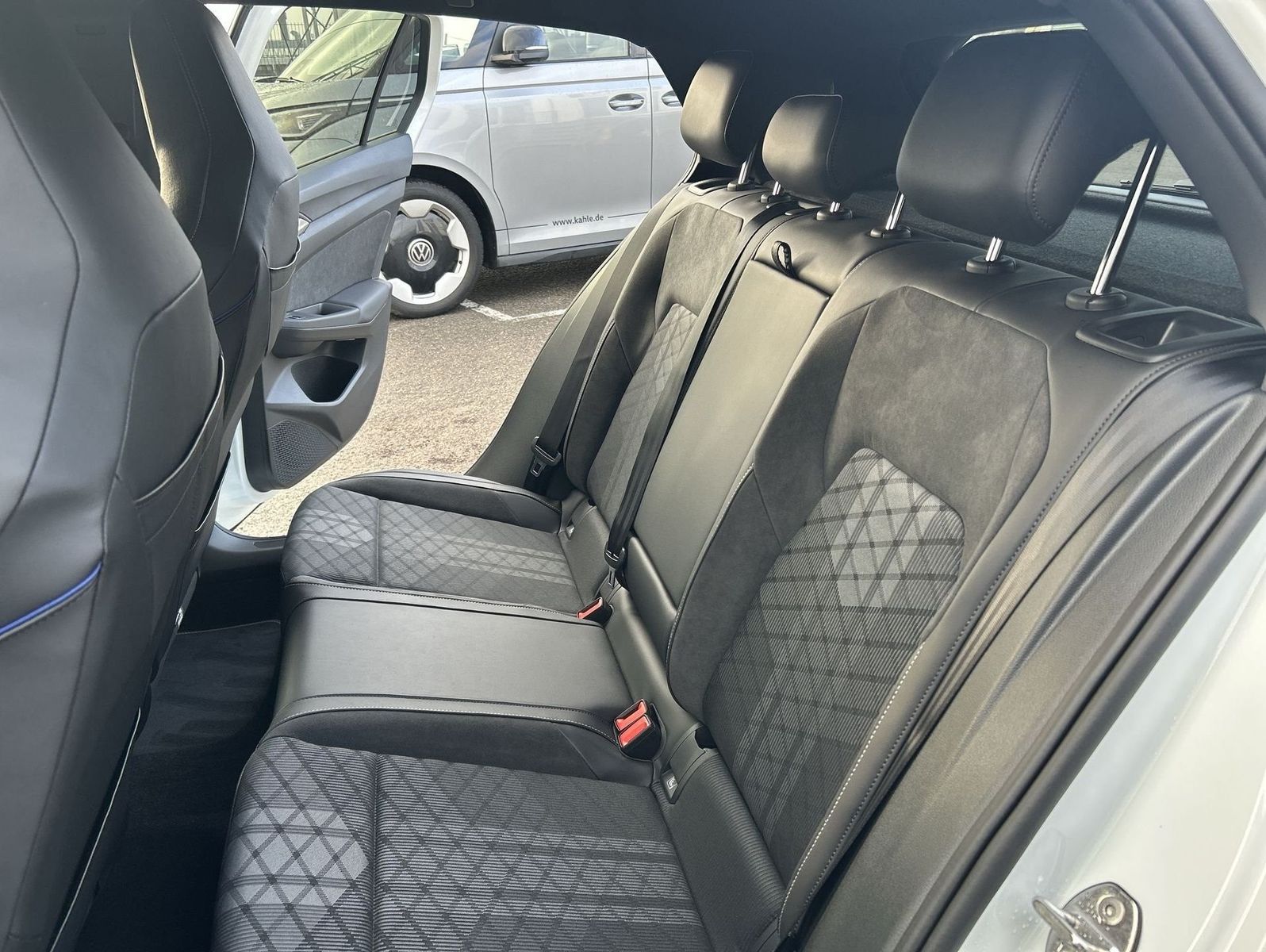 Volkswagen Golf - Bild 18