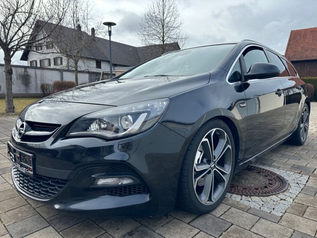 Opel Astra J Sports Tourer BiTurbo*Xenon*Navi*Sitzhei