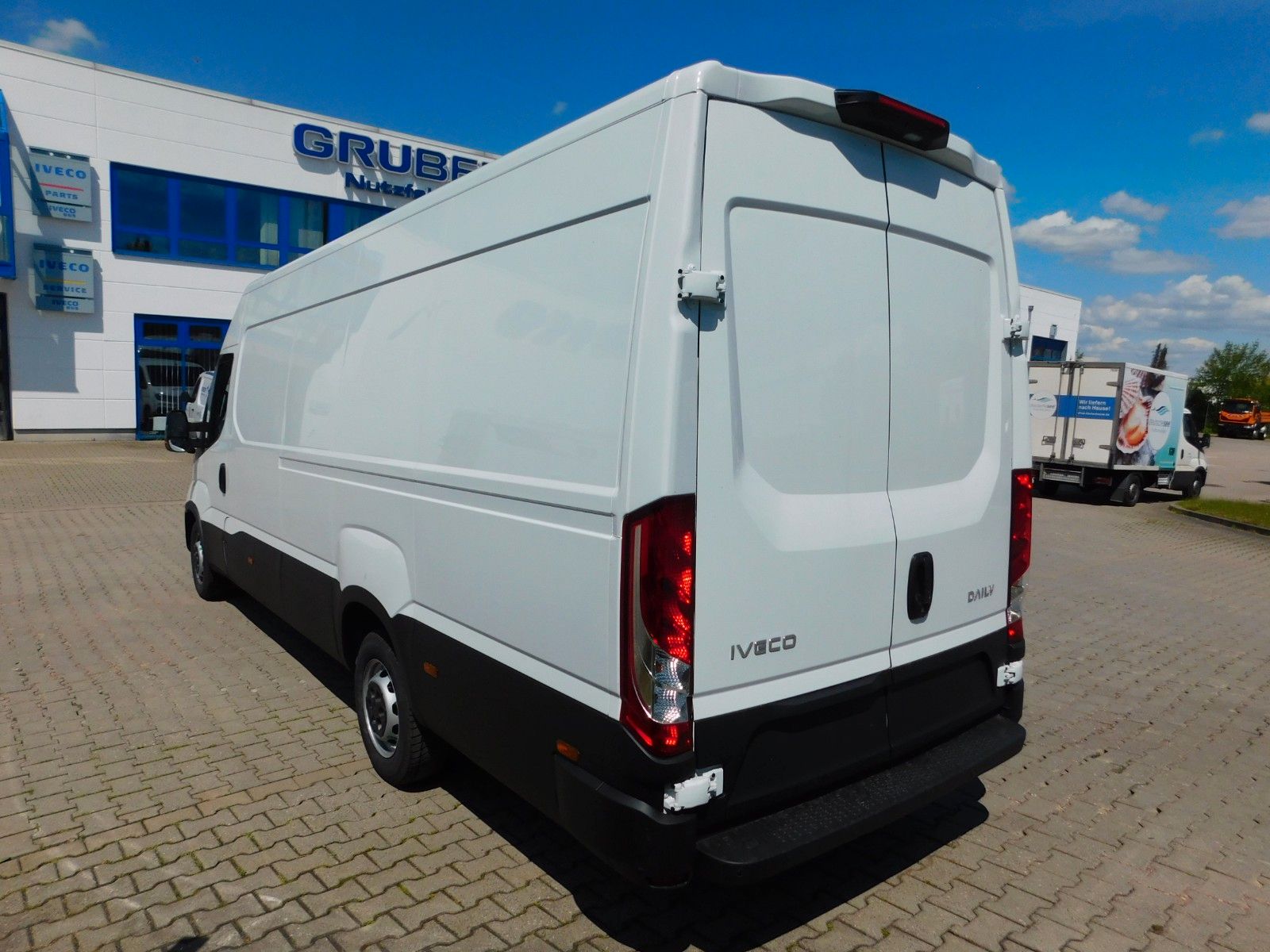 Fahrzeugabbildung Iveco Daily 35S16H3.0A8 V Y Kastenwagen