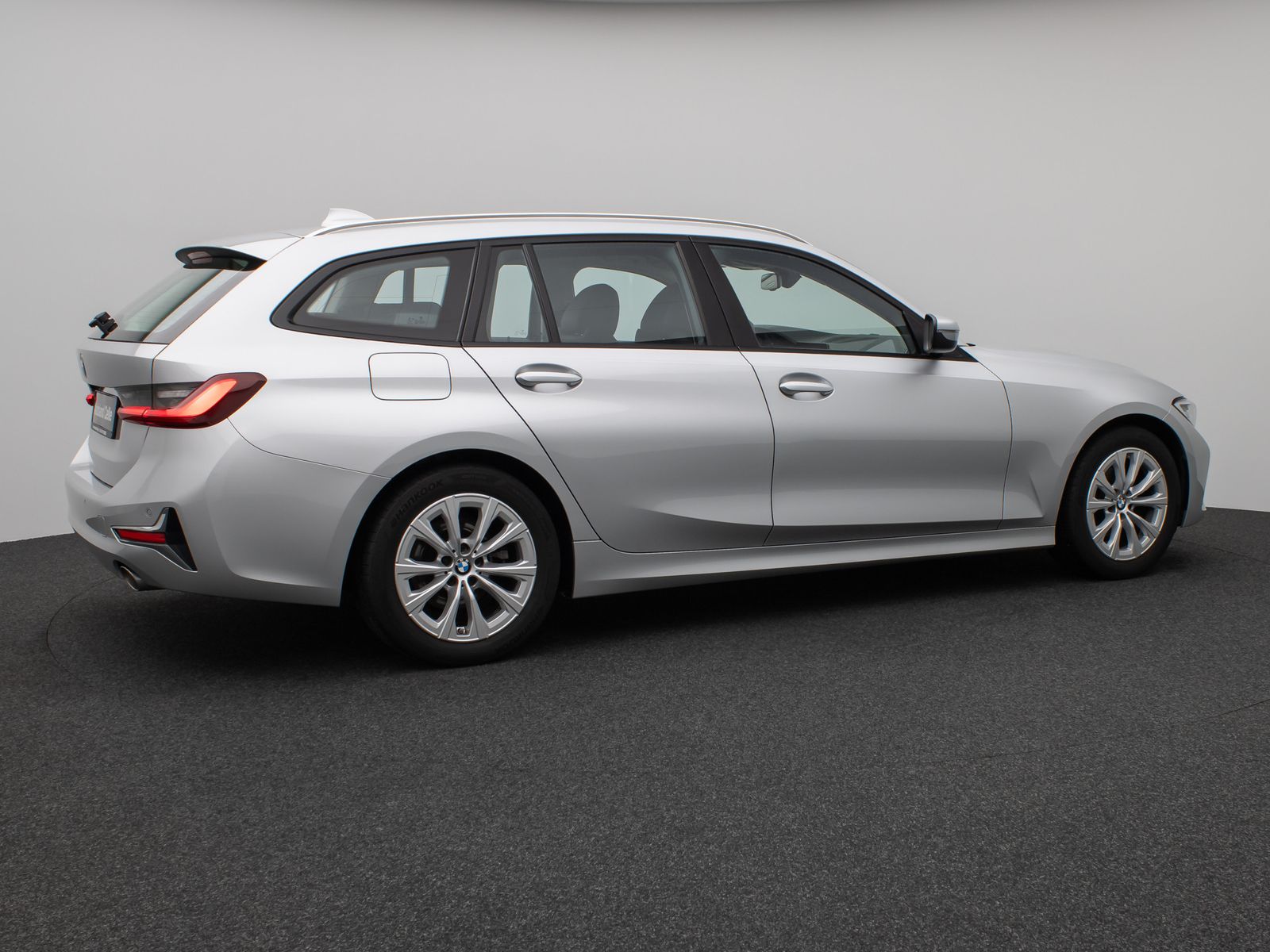 Fahrzeugabbildung BMW 318d DAB Leder PDC Geschwindigkeitsreg Sport LED