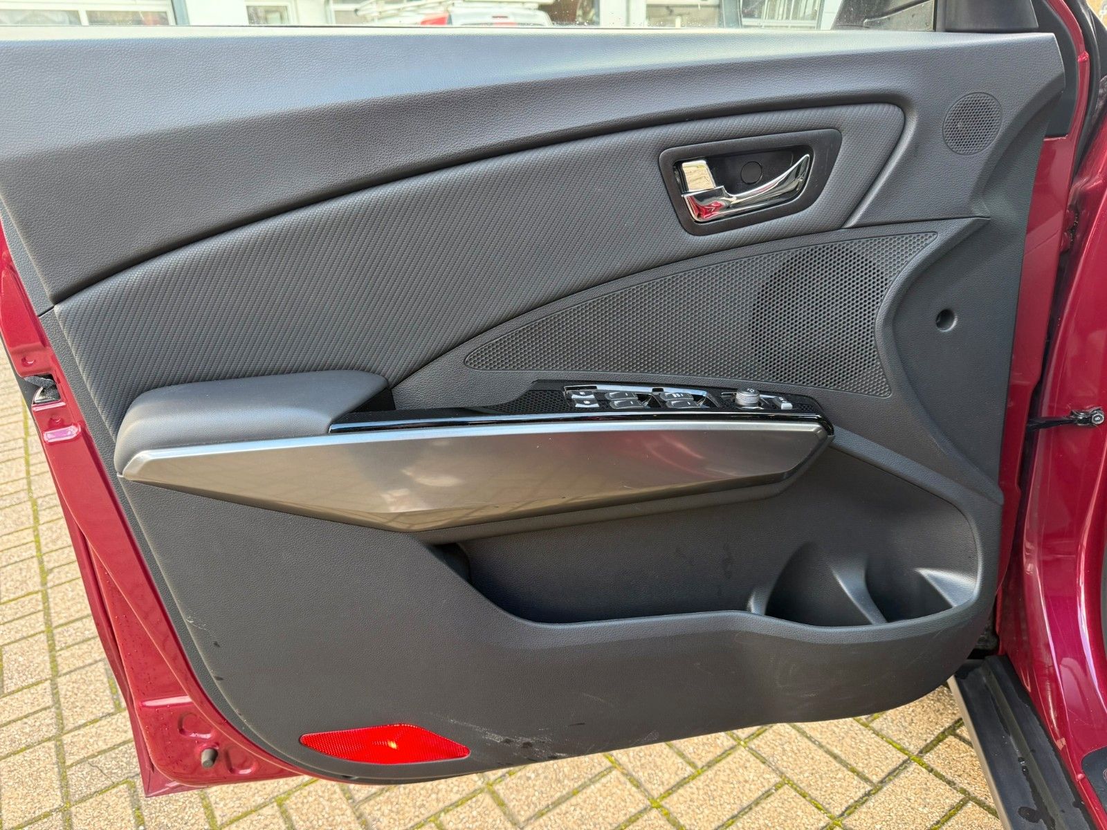 Fahrzeugabbildung Ssangyong Tivoli 1.5 T- Fizz 4WD NAVI+KAMERA+LENKRADHZG.+