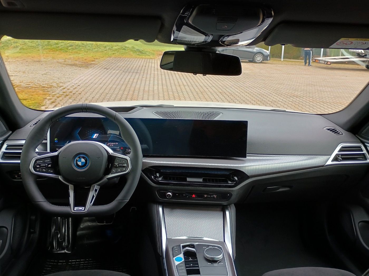 Fahrzeugabbildung BMW i4 eDrive35 Gran Coupé M-Sport HUD/AdaLED/ACC