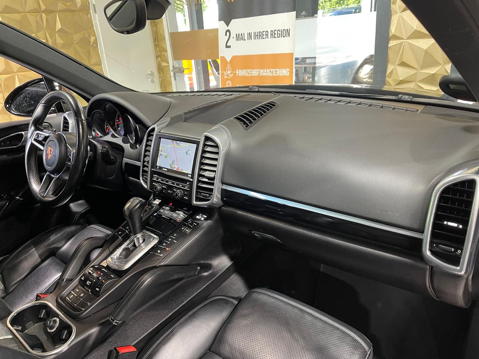 Fahrzeugabbildung Porsche Cayenne Diesel//PANORAMA//LED//21''//BOSE//LUFT