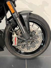 Ducati Diavel Dark