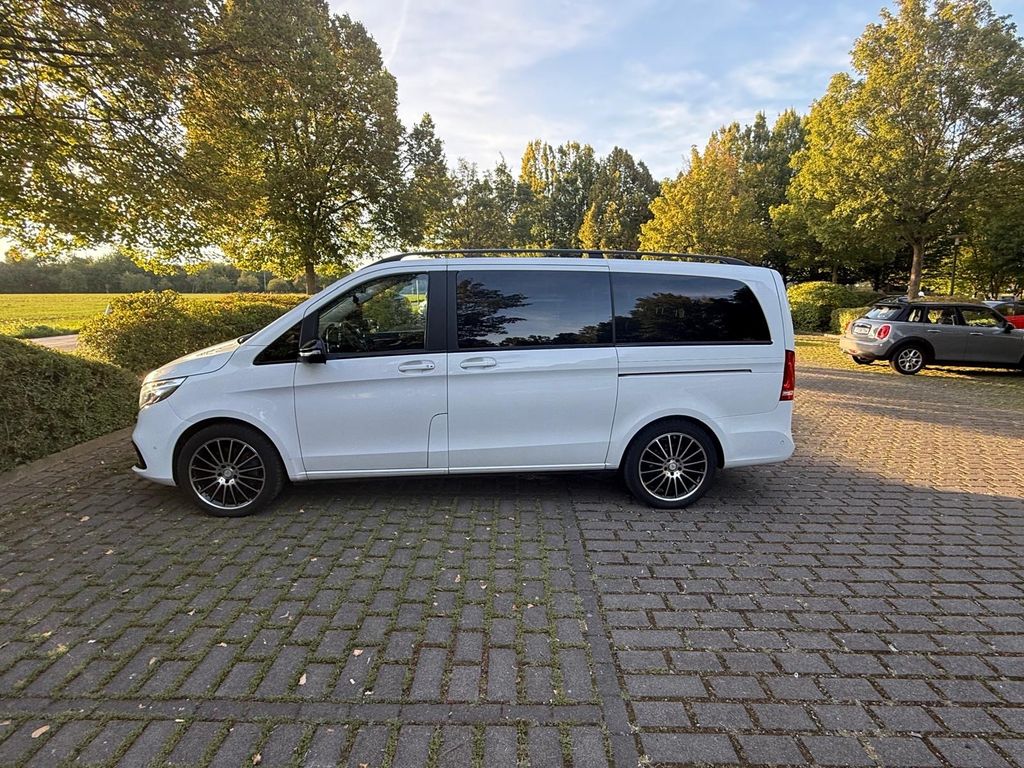 Image of Mercedes-Benz 240
