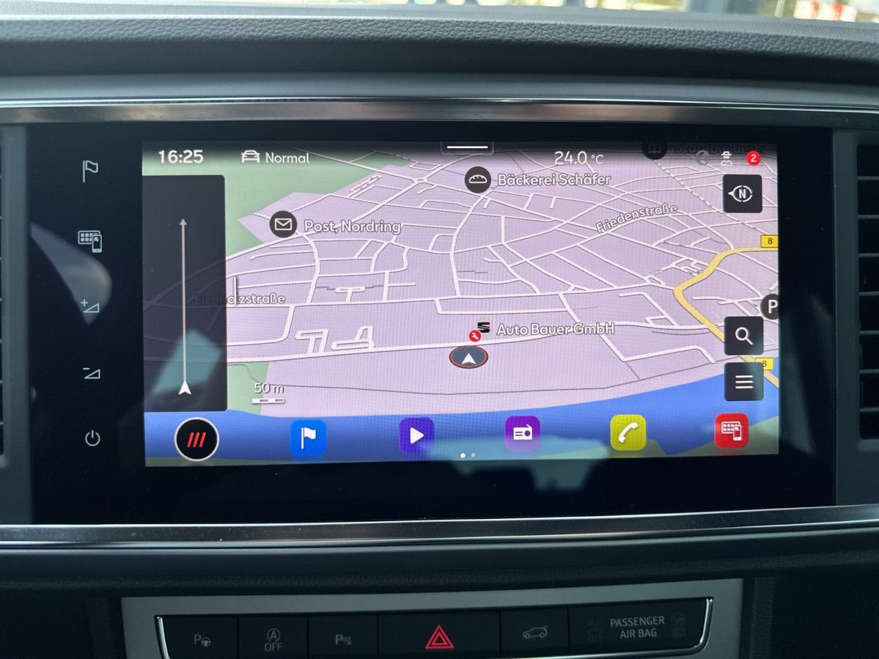 Fahrzeugabbildung SEAT ATECA FR 2.0 TSI 190 PS DSG 4Drive*AHK* - mit KI generiert/bearbeitet