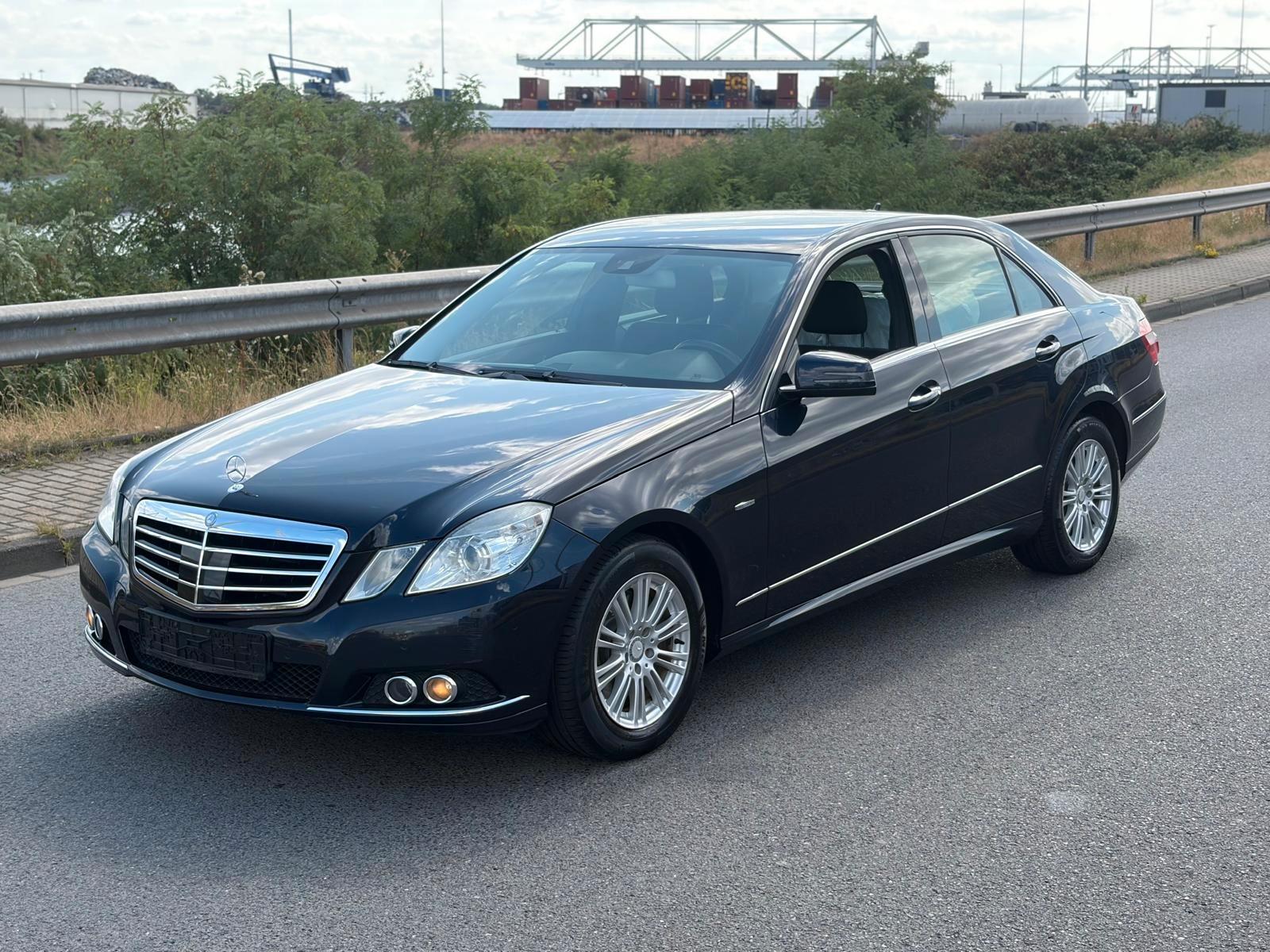 Mercedes-Benz E 350 CGI BlueEfficiency/TÜV/KLIMA/PDC/ELEGANCE