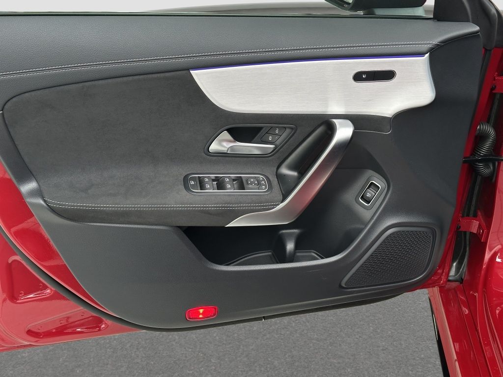 Fahrzeugabbildung Mercedes-Benz CLA 200 d Shooting Brake AMG Line*NightPaket*LED