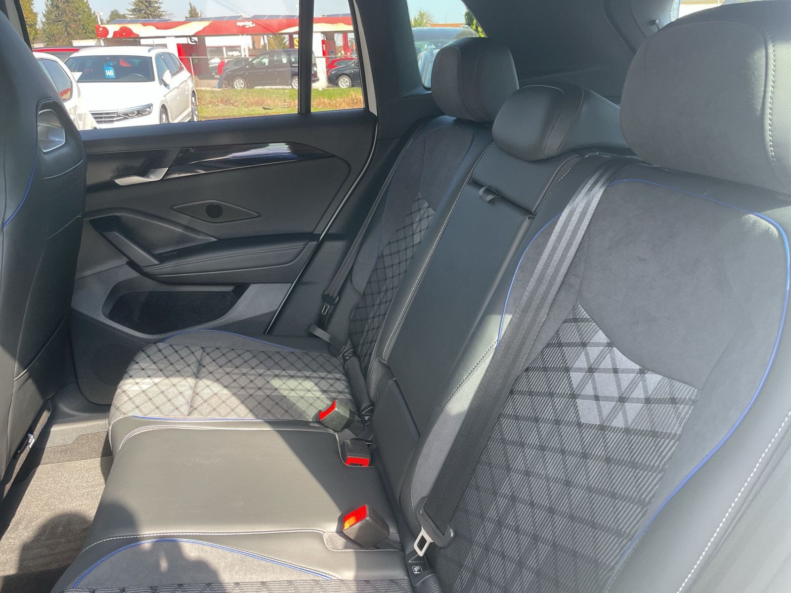 Tiguan R-line TDI DSG Matrix AZV Kamera