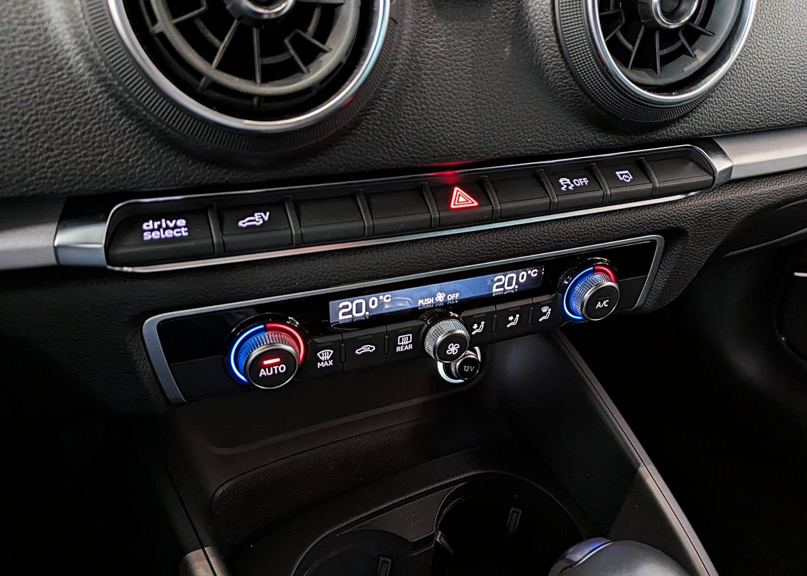 Fahrzeugabbildung Audi A3 Sportback 40 e-tron *VIRTUAL*NAVI*B&O*ACC*LED
