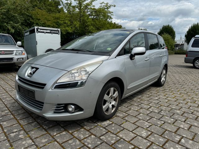 Peugeot 5008 Active*Pano/7Sitzer*