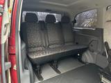 Mercedes-Benz Vito Kombi 115 CDI kompakt - rote Mercedes-Benz Vito