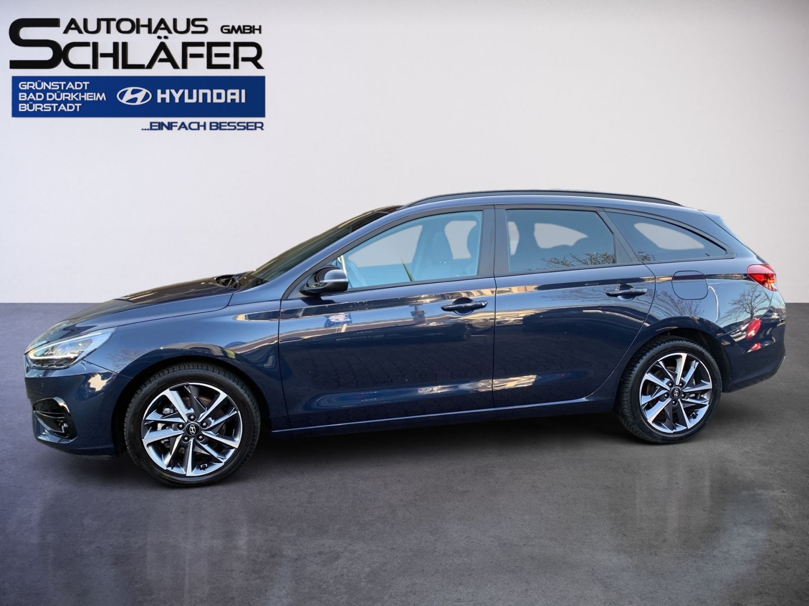 Fahrzeugabbildung Hyundai i30 Kombi 1.5 T-GDI 7-DCT Advantage Mild-Hybrid