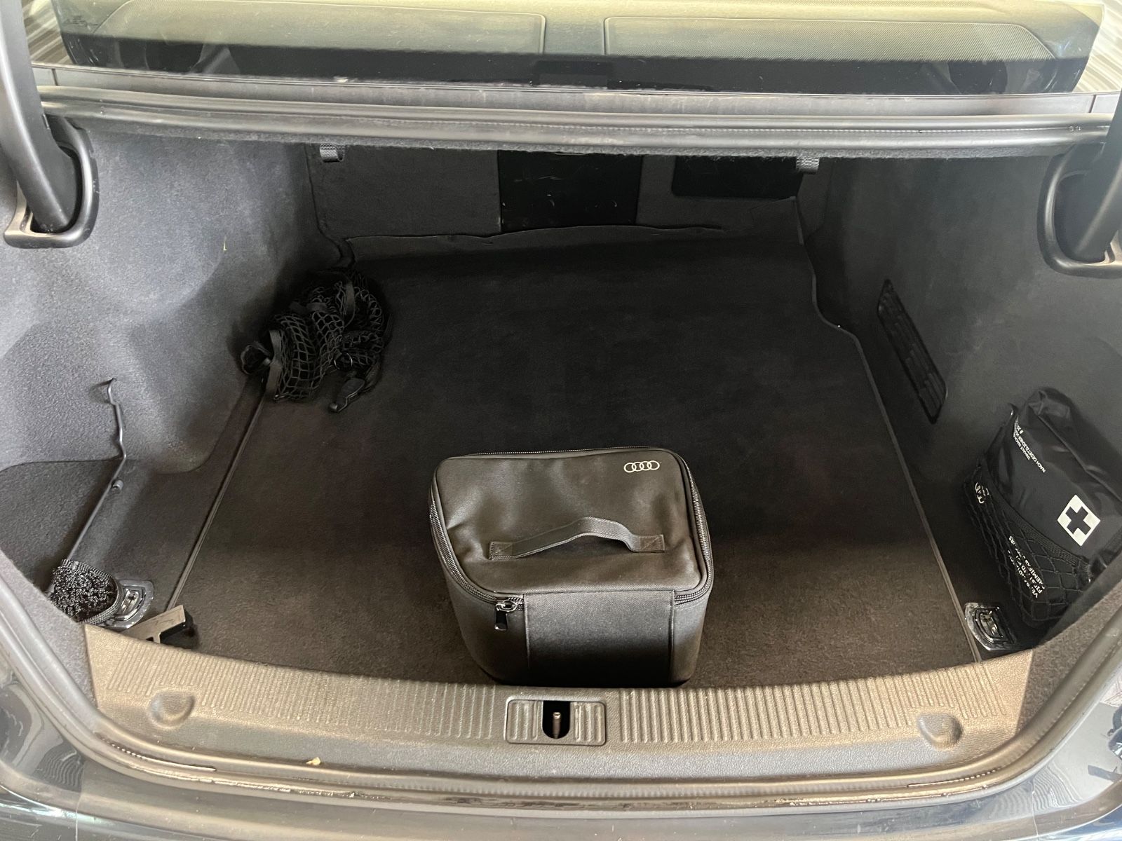 Fahrzeugabbildung Audi A8 3.0 TDI quattro * 20 S LINE ALUFELGEN *