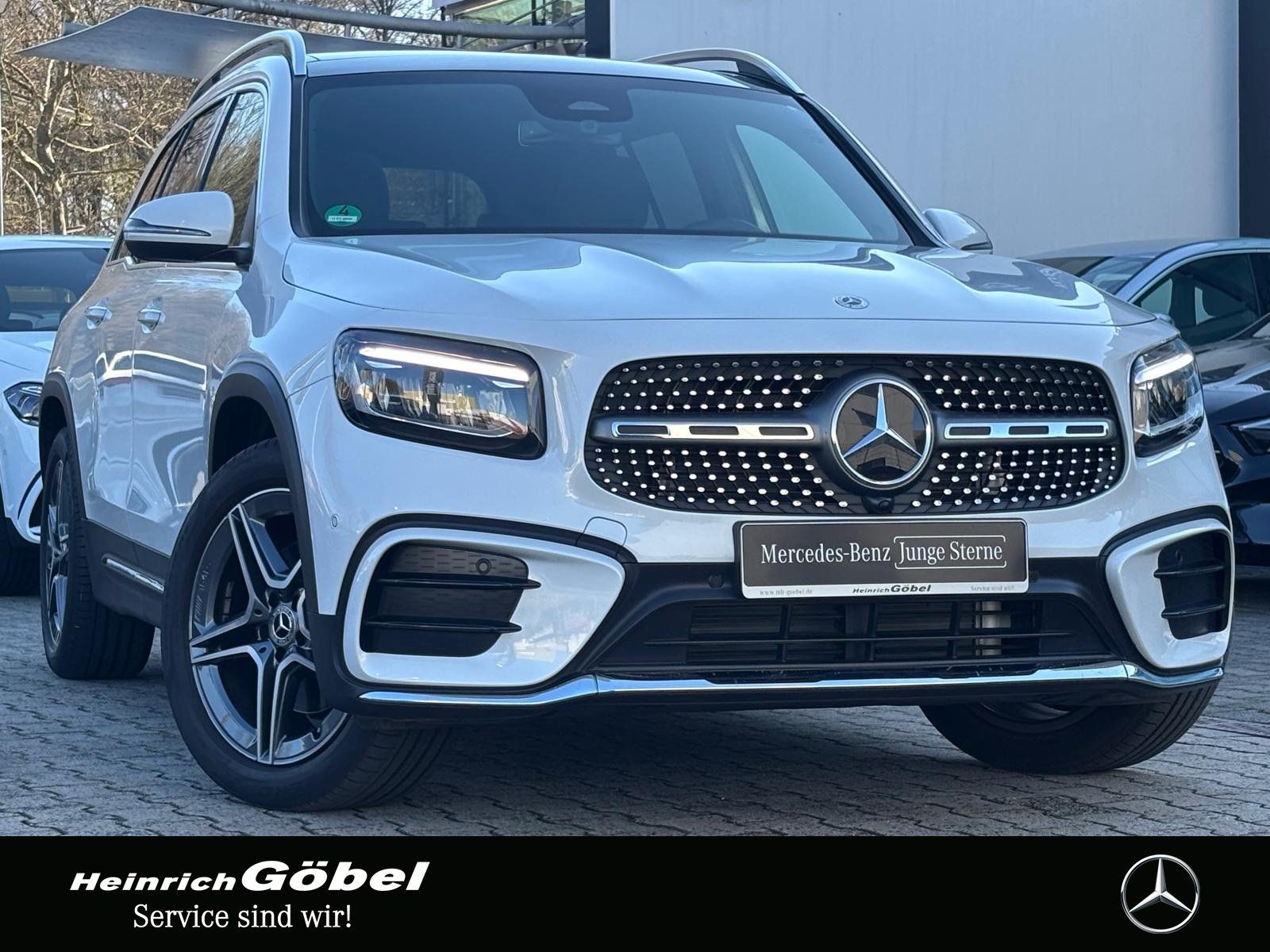 Fahrzeugabbildung Mercedes-Benz GLB 200 d AMG PANO LEDER WP KAM VZA AUG-REA ASA