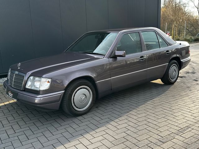 Mercedes-Benz E 250/124