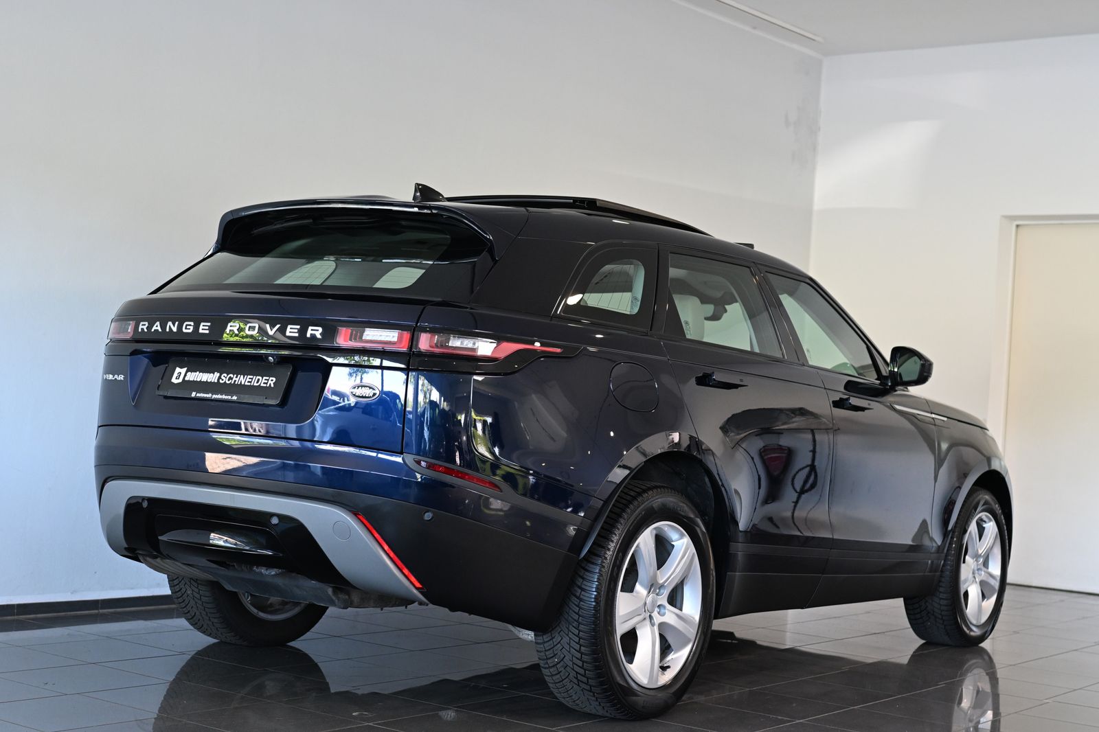 Land Rover Range Rover Velar S D200 AWD AHK Pano ACC Leder foto 2