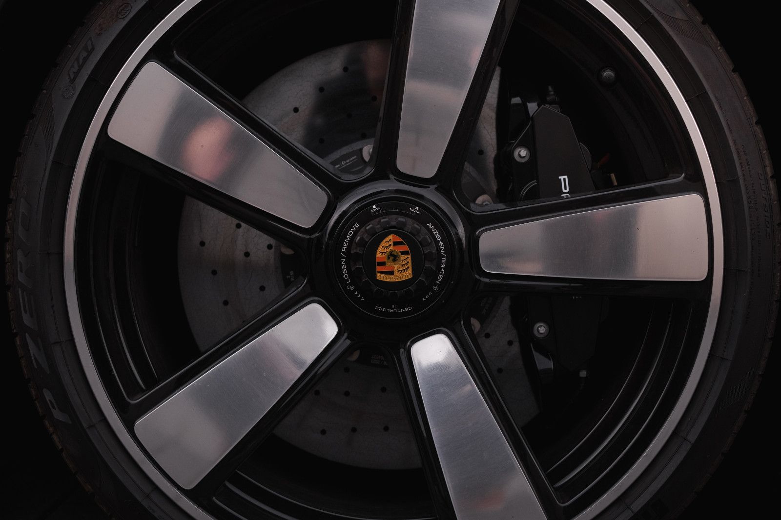 Fahrzeugabbildung Porsche 992/911 Sport Classic-Lift-360Kam.-Burmester-LED