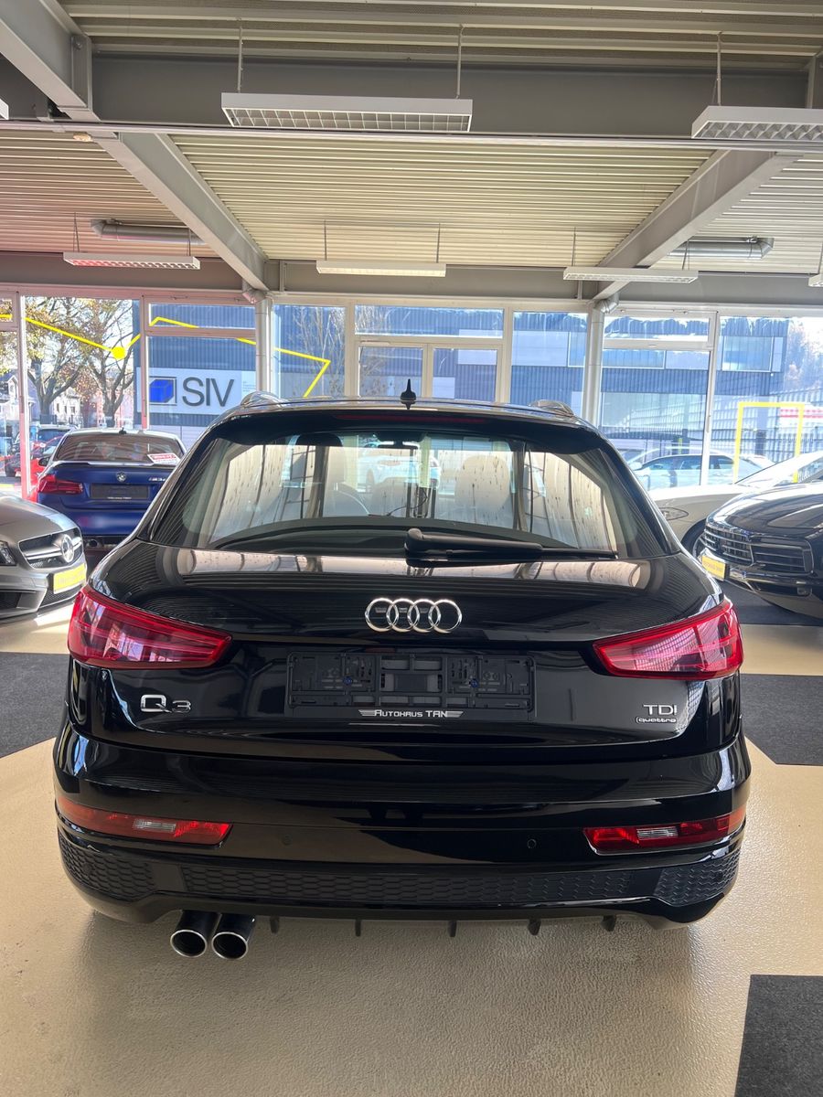 Fahrzeugabbildung Audi Q3 sport S line quattro