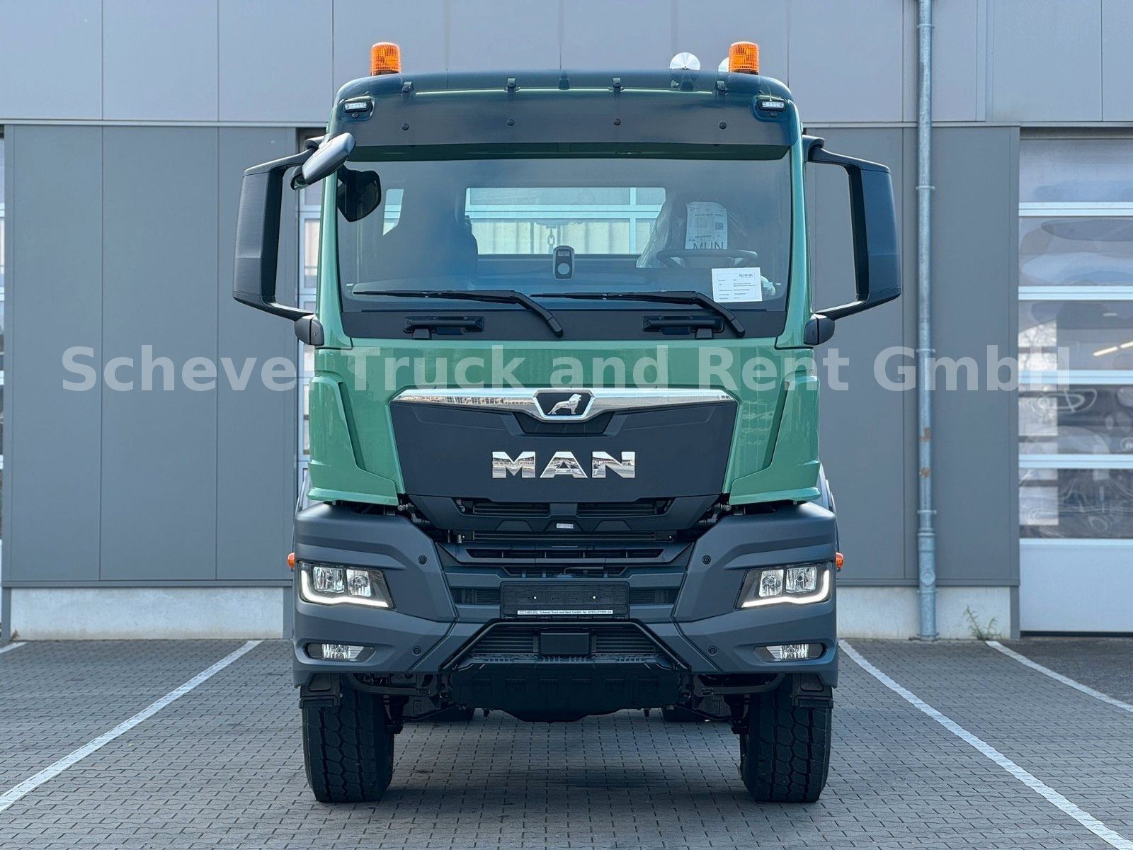 Fahrzeugabbildung MAN TGS 18.520 BL SA 4x4 mit Hydraulikvortbere* AhK