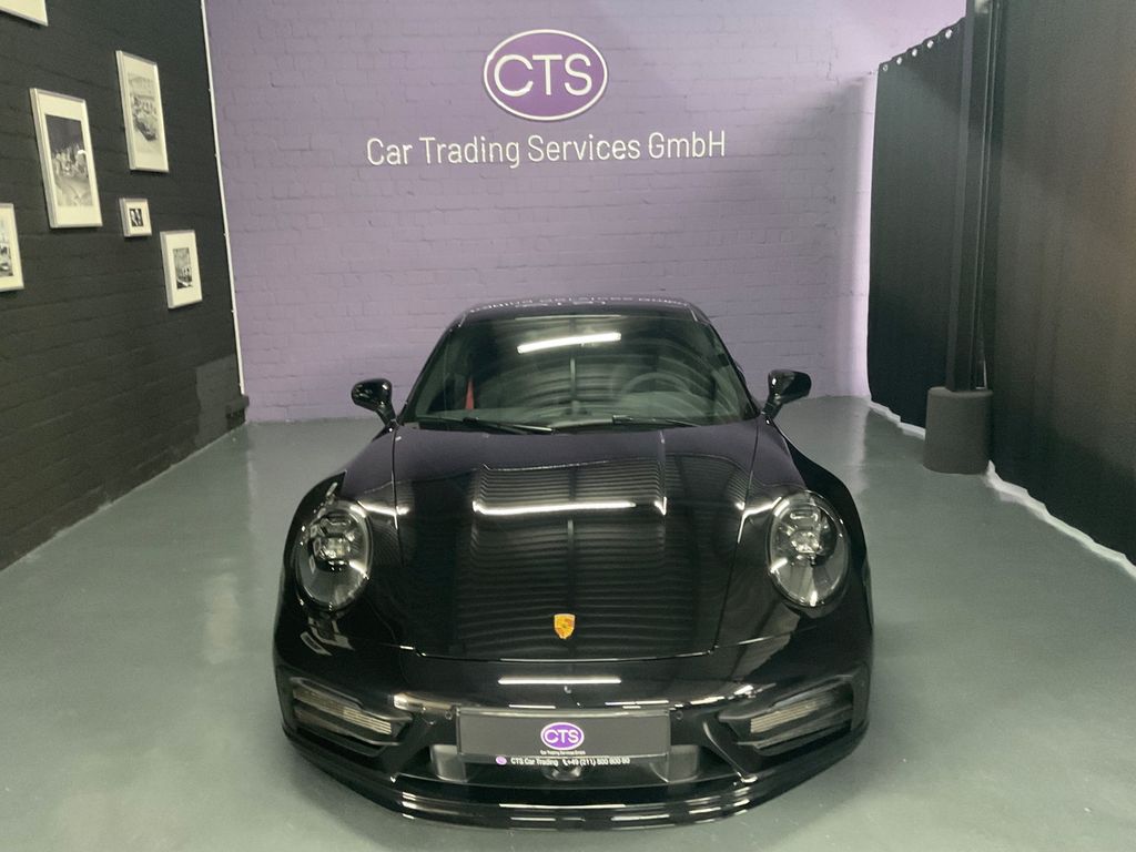 Porsche 992