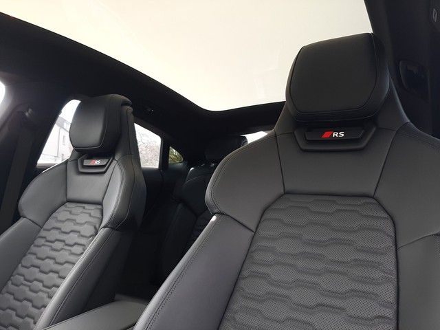 Fahrzeugabbildung Audi RS e-tron GT Pano Laser StdHz HeadUp 21" Massage
