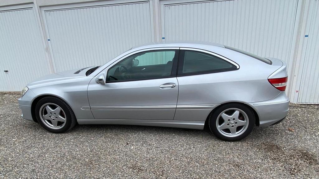 Mercedes-Benz CLC 200