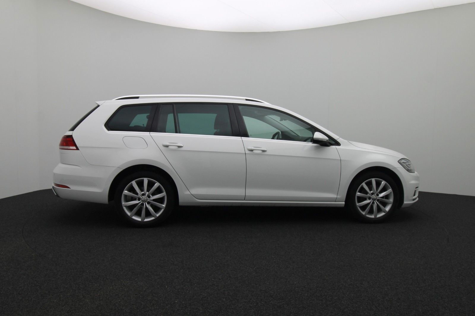 Fahrzeugabbildung Volkswagen Golf VII Variant 1.5 DSG Highline