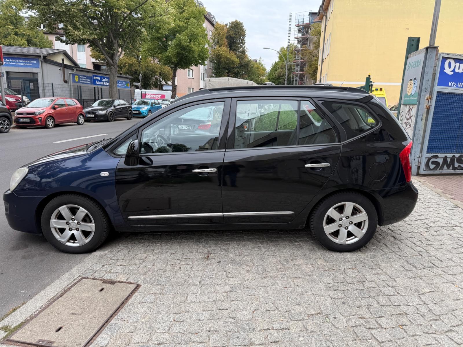 Kia Carens 2009 — photo 5