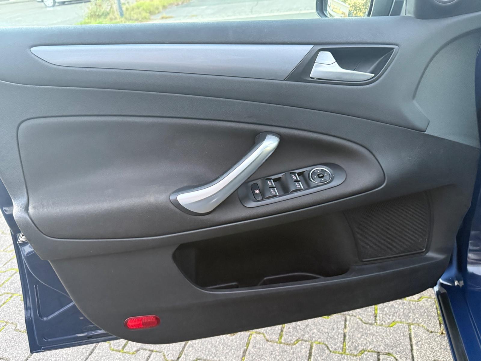 Ford Mondeo 2011 — photo 10