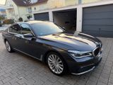 BMW 730d -Alcantara-HeadUp-Laserlicht - BMW 7er Reihe in Stuttgart