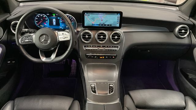 Mercedes-Benz GLC 300 E/4MATIC/9G-TRONIC/AMG LINE/PANO/MAGNO M