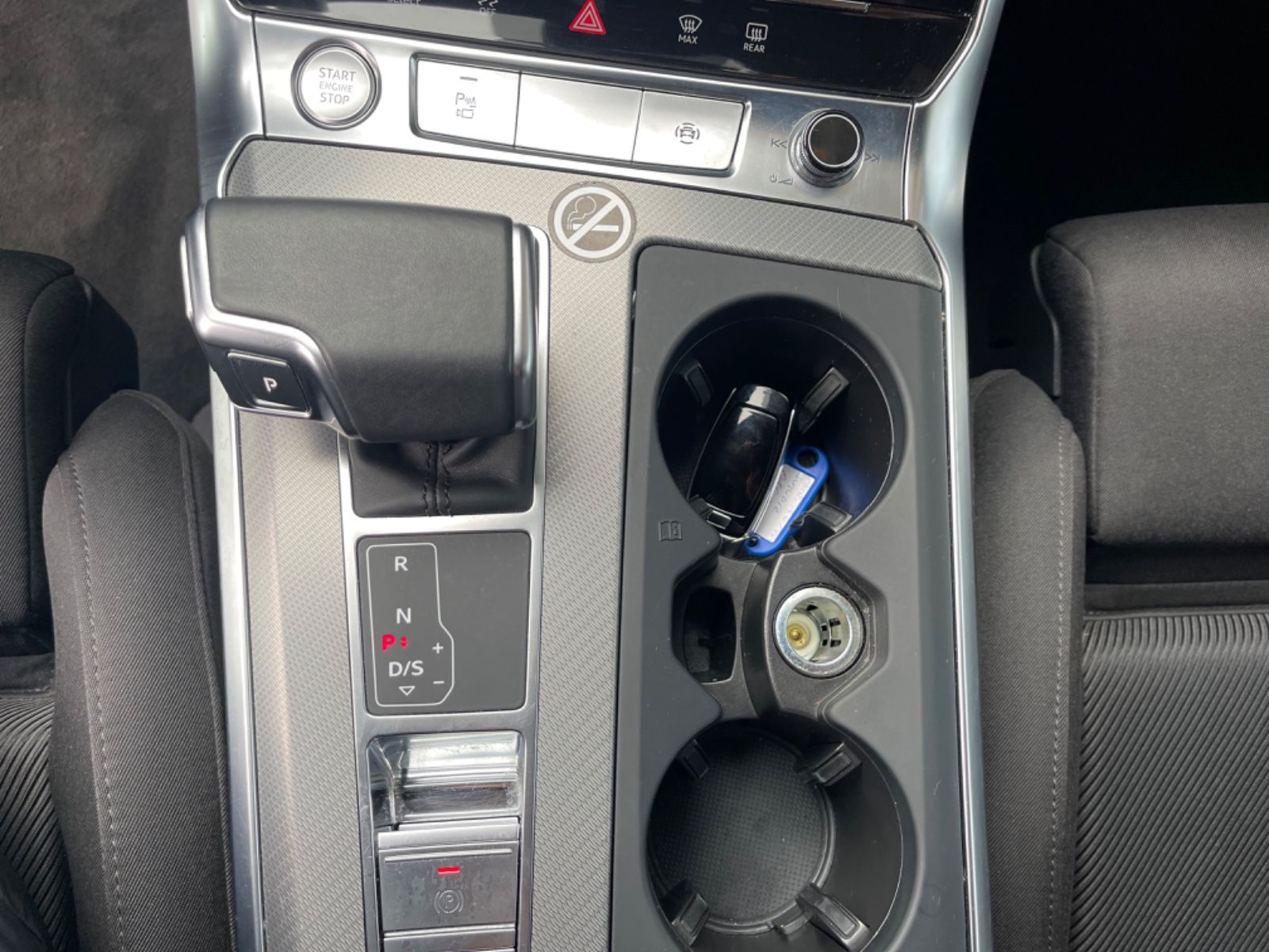 Fahrzeugabbildung Audi A6 Avant 40 TDI quattro s tronic sport LED NAVI
