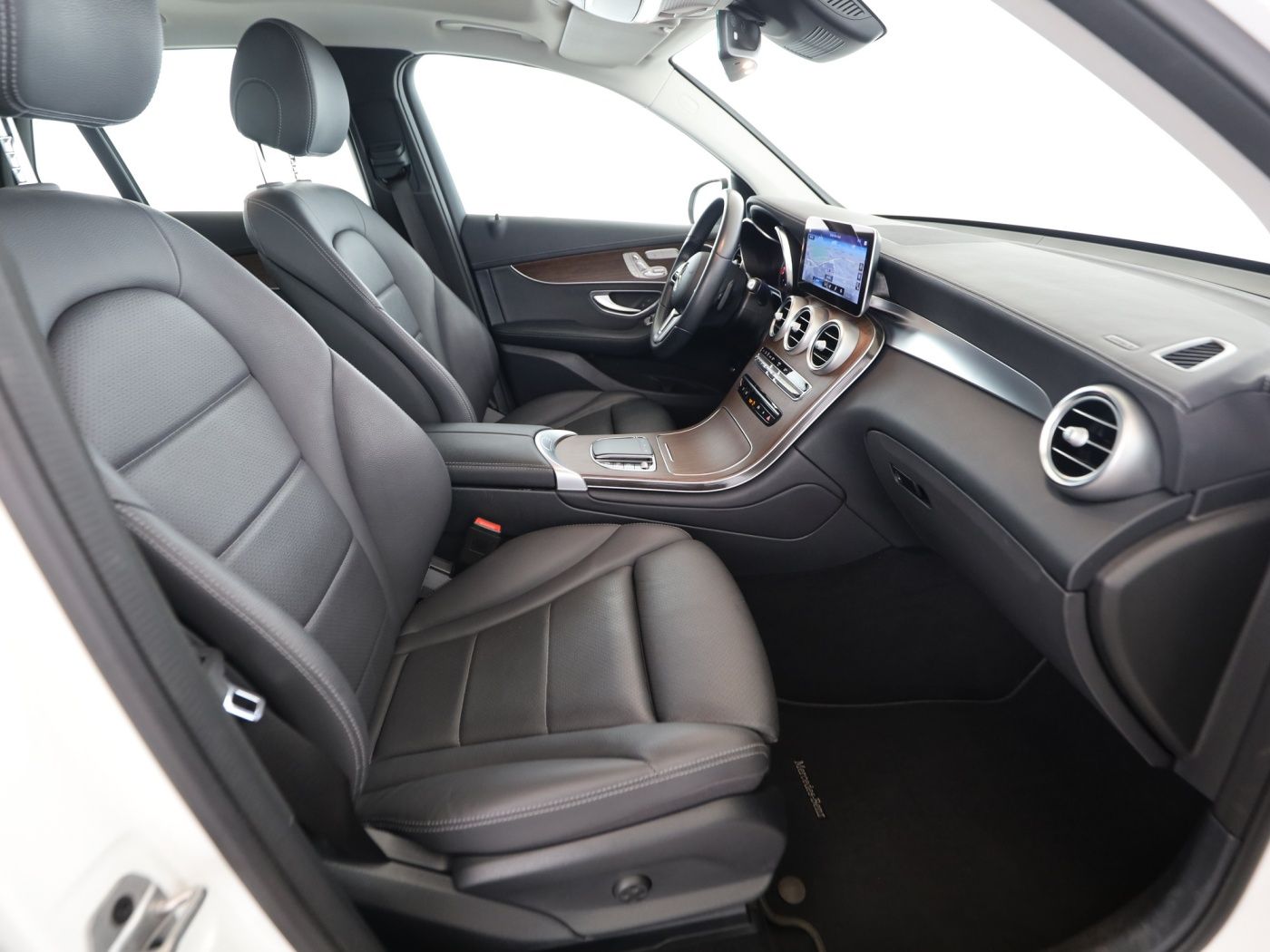 Mercedes-Benz GLC 300 de 4M EXCLUSIVE AHK PANO 360° AMBI LED foto 18