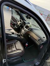 Mercedes-Benz GL 350 BlueTEC 4MATIC - - weiße Mercedes-Benz GL 350