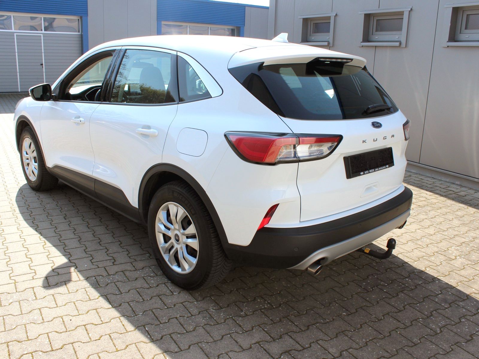 Fahrzeugabbildung Ford Kuga Cool & Connect 1,5 EcoBoost