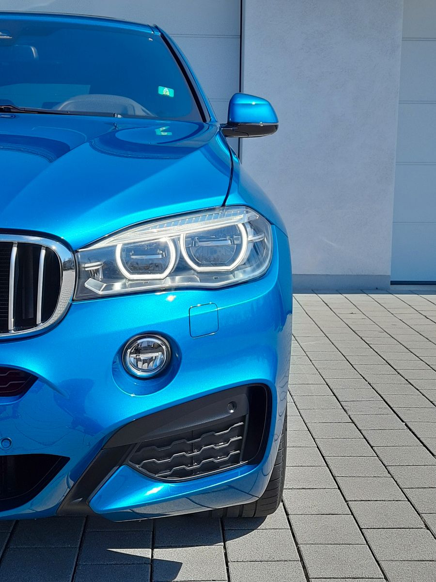 BMW X6/xDrive/40d/HuD/LED/S.Dach/360°/DAB/Std.H/AHK
