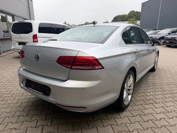 Volkswagen Passat - 7