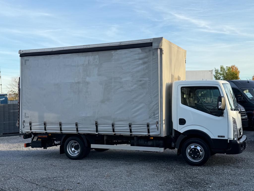 Nissan Cabstar